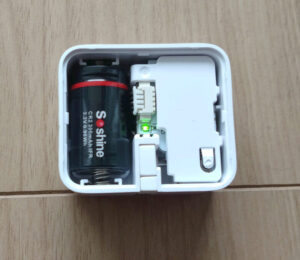 SwitchBotにSoshine製の充電池